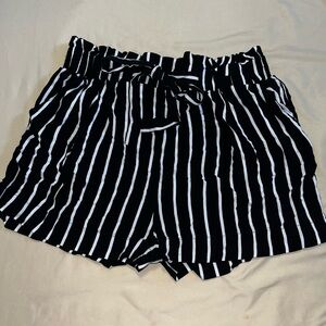 Women’s striped shorts